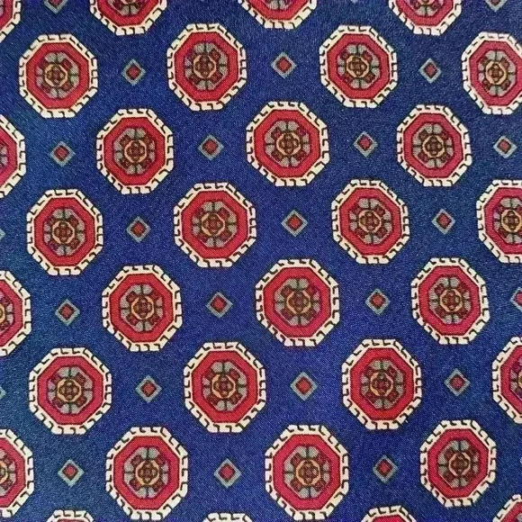 Liberty of London 100% silk tie - Picture 6 of 6